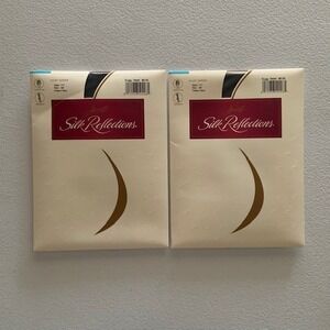 2PK Hanes Silk Reflections Silky Sheer Pantyhose Style 717 Size AB Navy NOS